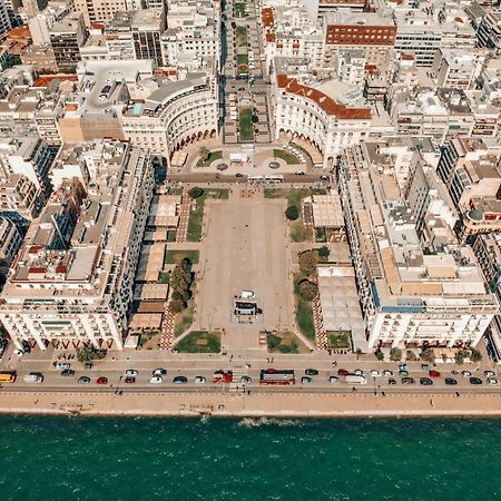 Queen Suites 60M2 Tesalonika Bagian luar foto