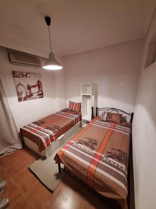 Queen Suites 60M2 Tesalonika Bagian luar foto