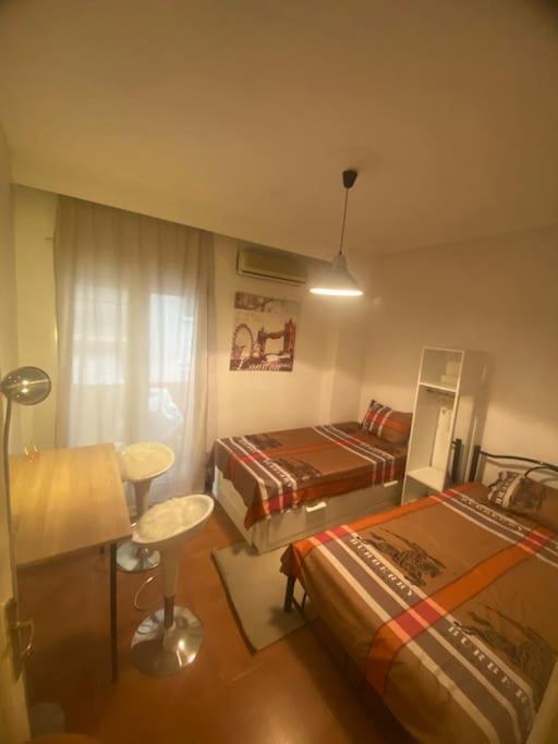 Queen Suites 60M2 Tesalonika Bagian luar foto