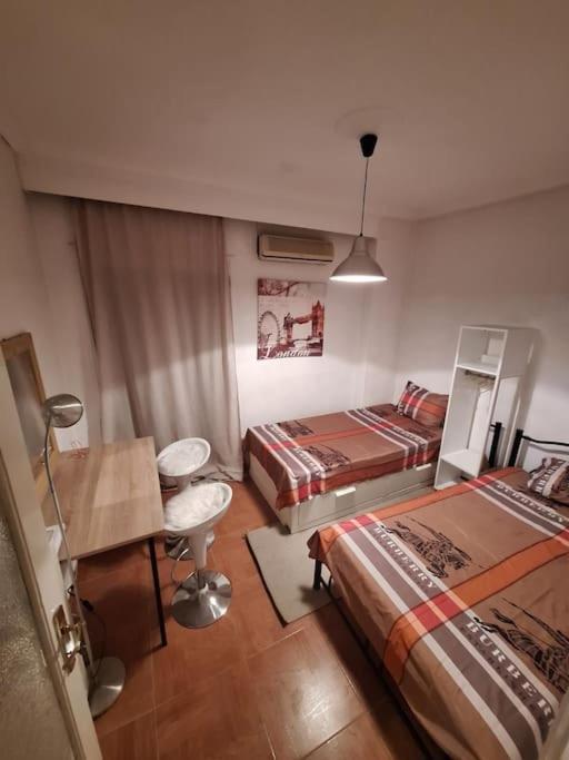 Queen Suites 60M2 Tesalonika Bagian luar foto