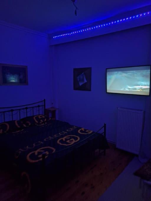 Queen Suites 60M2 Tesalonika Bagian luar foto