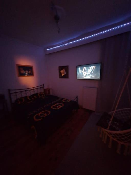 Queen Suites 60M2 Tesalonika Bagian luar foto